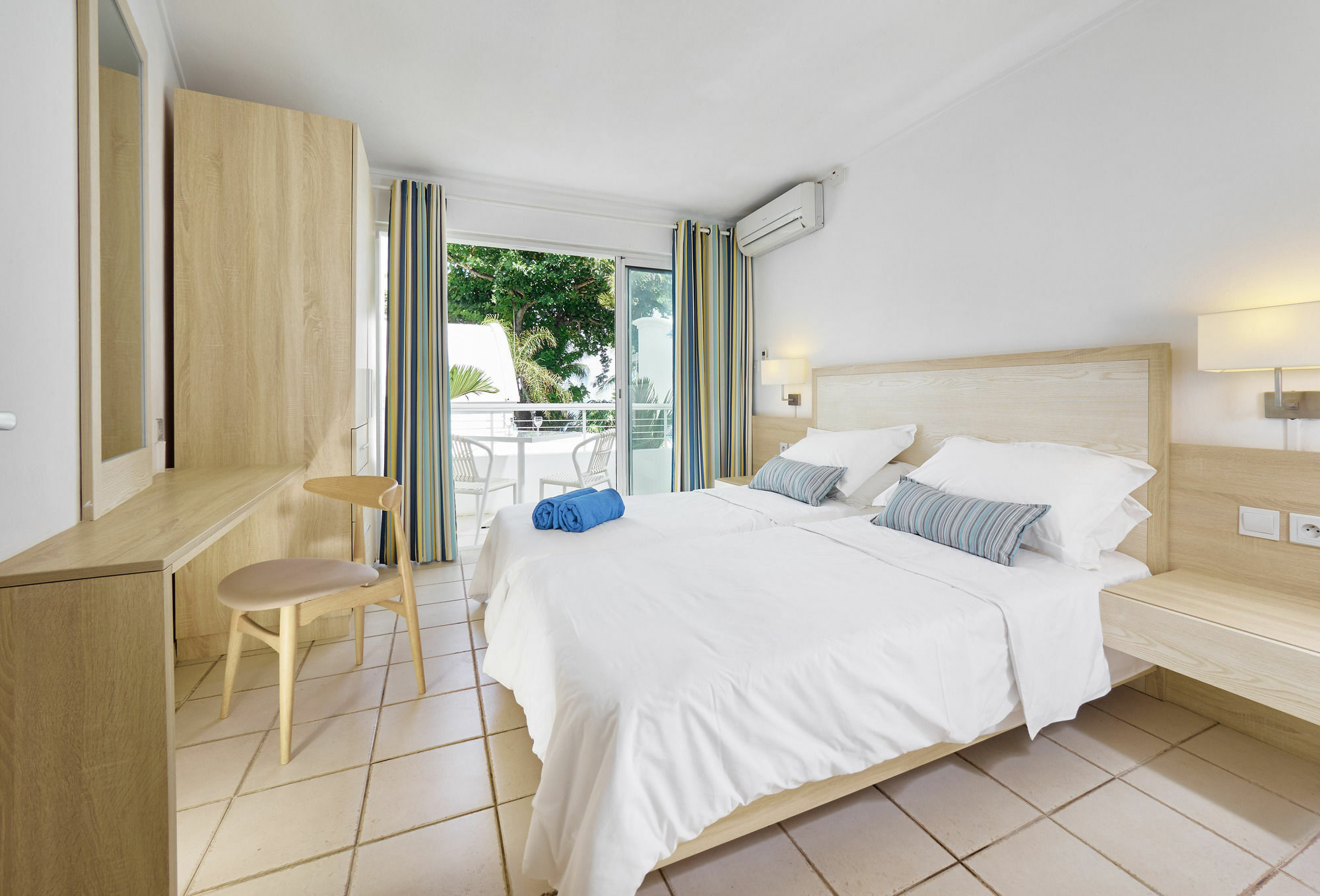 Le Beachclub Pereybere Beach Ngoại thất bức ảnh